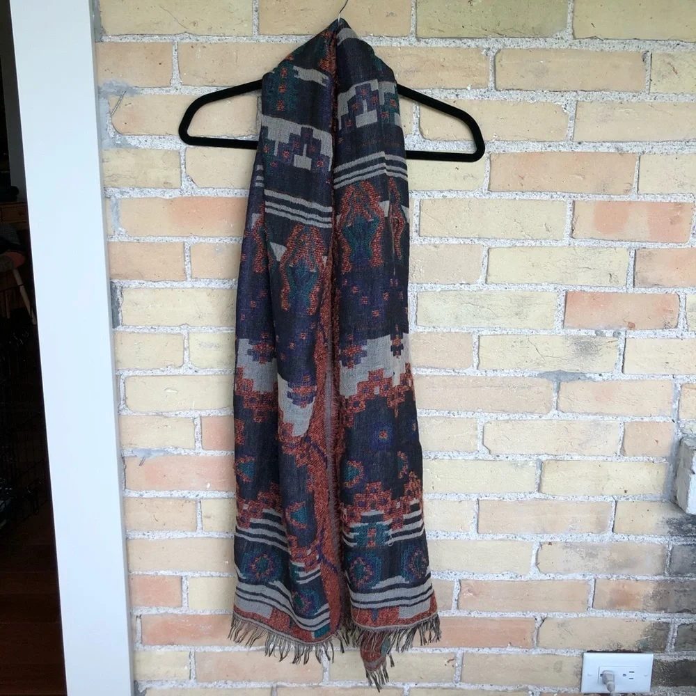 Vera Modo Scarf - Picture 4 of 4